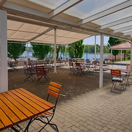 See Hotel Karlslust Chalets Storkow  Exterior photo